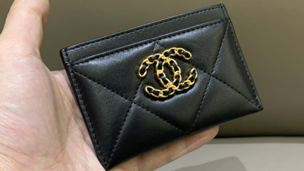 
				Chanel - Wallet
				lommebøker