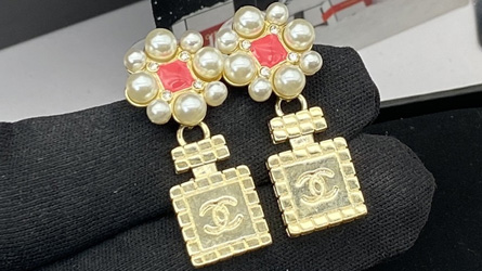 
				Chanel - Jewelry
				smykker